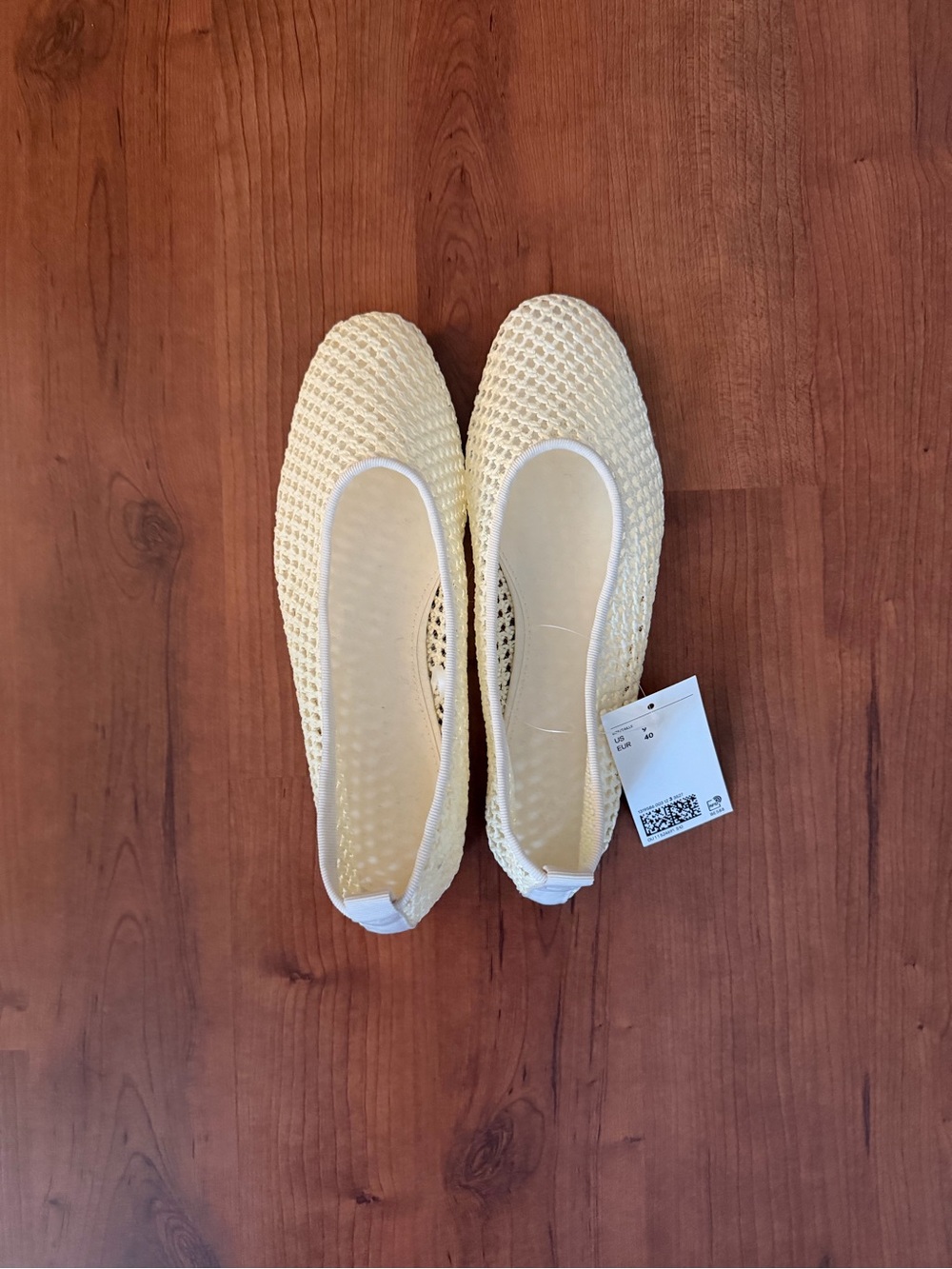 H&M Cream Woven Ballet Flats